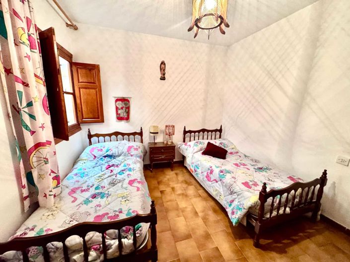 Image No.46-6 Bed Villa for sale