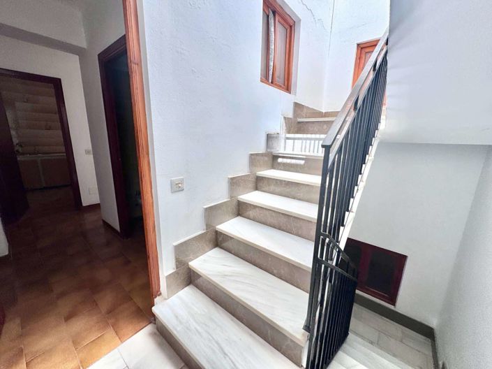 Image No.52-6 Bed Villa for sale