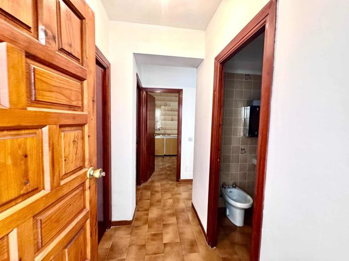 Image No.53-6 Bed Villa for sale