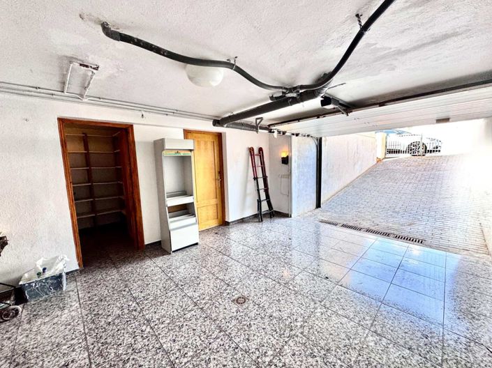 Image No.21-3 Bed Villa for sale