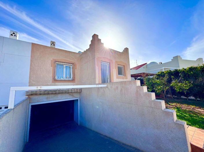 Image No.24-3 Bed Villa for sale