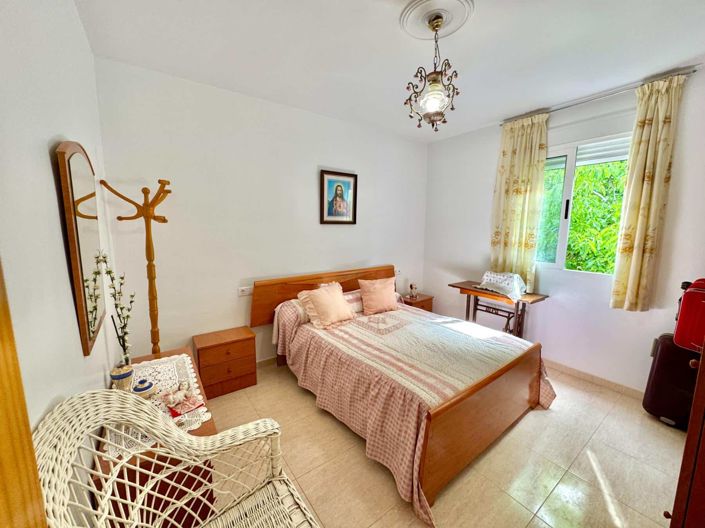 Image No.7-6 Bed Villa for sale