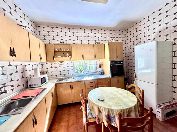 Image No.23-4 Bed House for sale