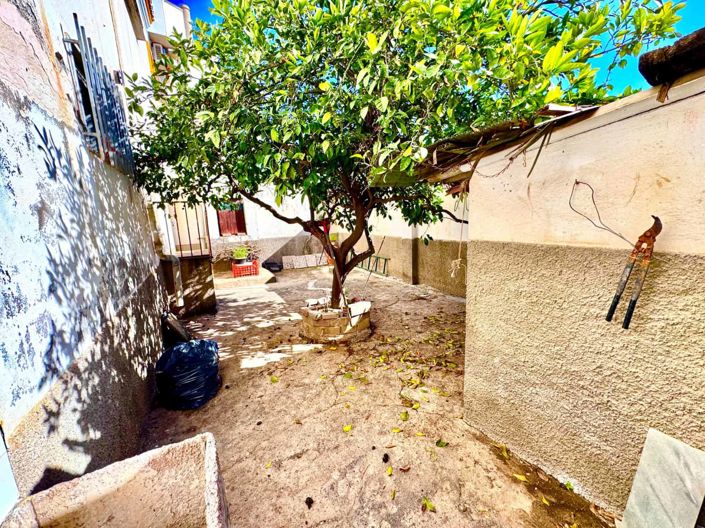 Image No.28-4 Bed House for sale