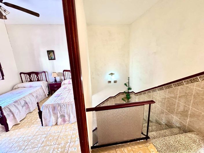 Image No.47-4 Bed House for sale