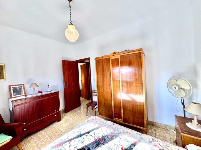 Image No.53-4 Bed House for sale