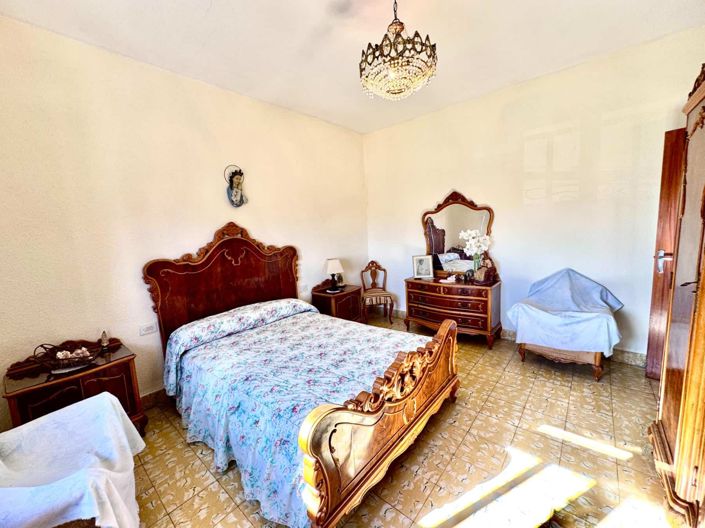 Image No.58-4 Bed House for sale