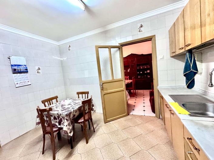 Image No.14-8 Bed House for sale