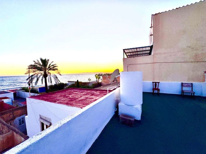 Image No.46-8 Bed House for sale