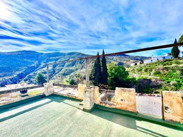 house-for-sale-in-cojayar-alpujarra-with-terr