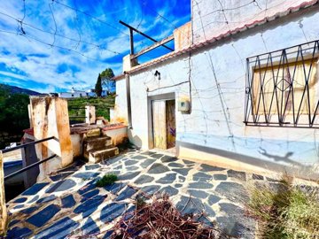 house-for-sale-in-cojayar-alpujarra-with-terr