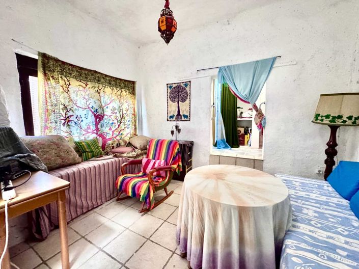 Image No.40-3 Bed House for sale