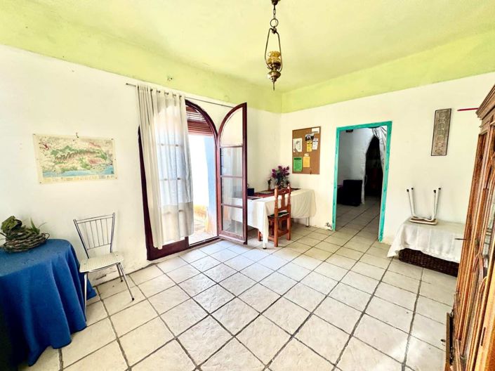 Image No.47-3 Bed House for sale