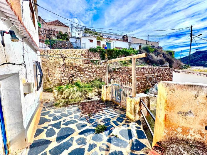 Image No.51-3 Bed House for sale