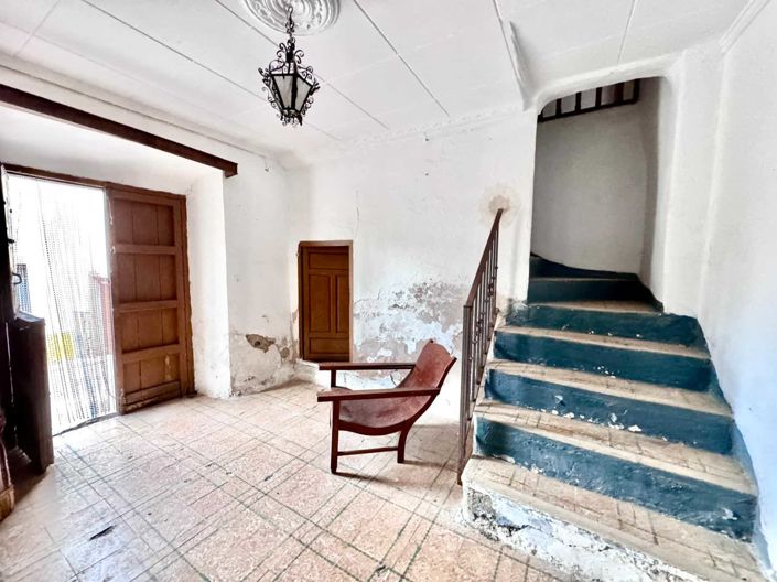 Image No.11-6 Bed House for sale