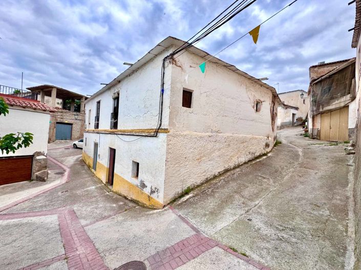 Image No.3-6 Bed House for sale