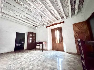 6-bedroom-village-house-with-land-in-ugijar-6