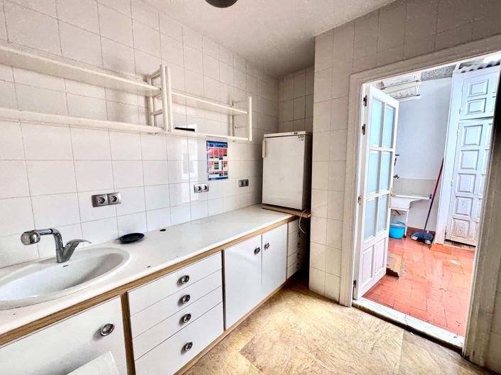Image No.20-3 Bed Apartment for sale