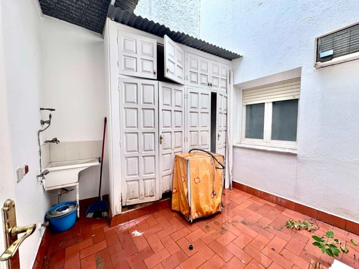 Image No.21-3 Bed Apartment for sale