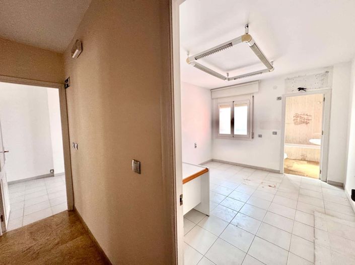 Image No.26-3 Bed Apartment for sale