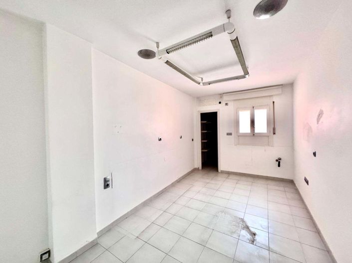 Image No.36-3 Bed Apartment for sale