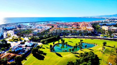 almerimar-ground-floor-apartment-with-large-t