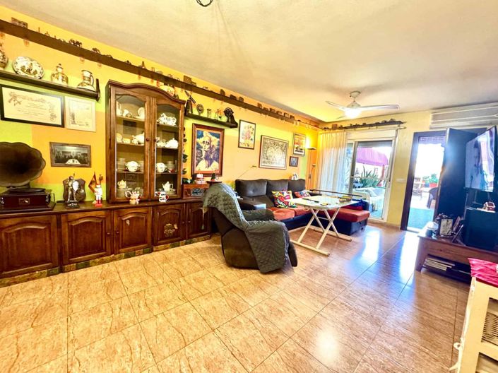 Image No.23-3 Bed Apartment for sale