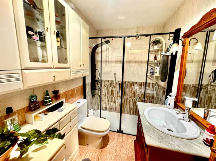 Image No.25-3 Bed Apartment for sale