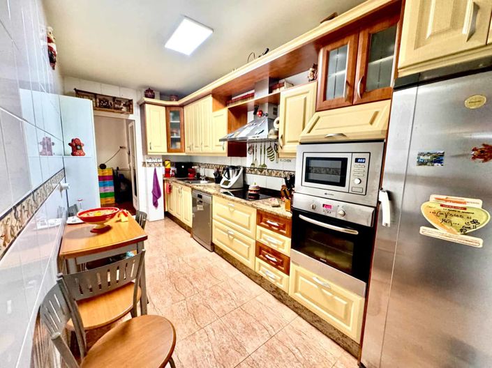 Image No.29-3 Bed Apartment for sale