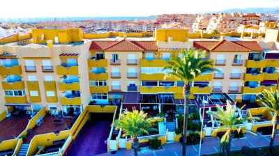 almerimar-ground-floor-apartment-with-large-t