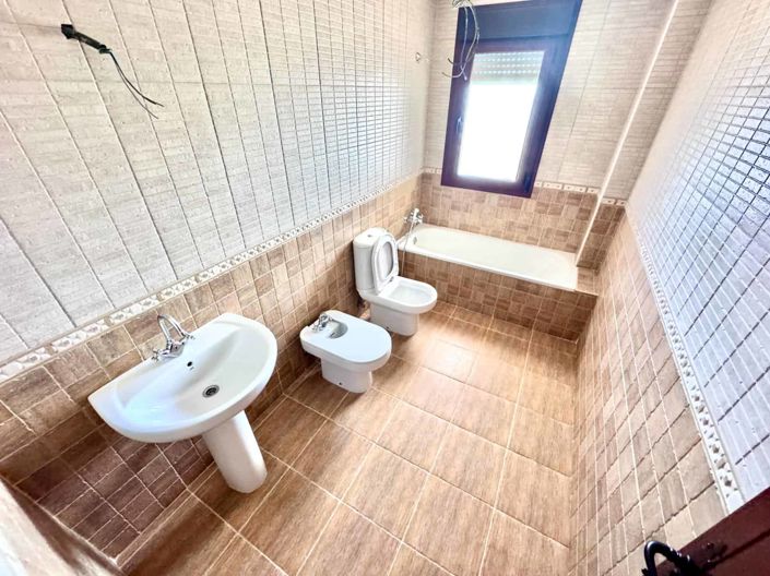 Image No.19-2 Bed Apartment for sale