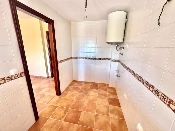 Image No.24-2 Bed Apartment for sale