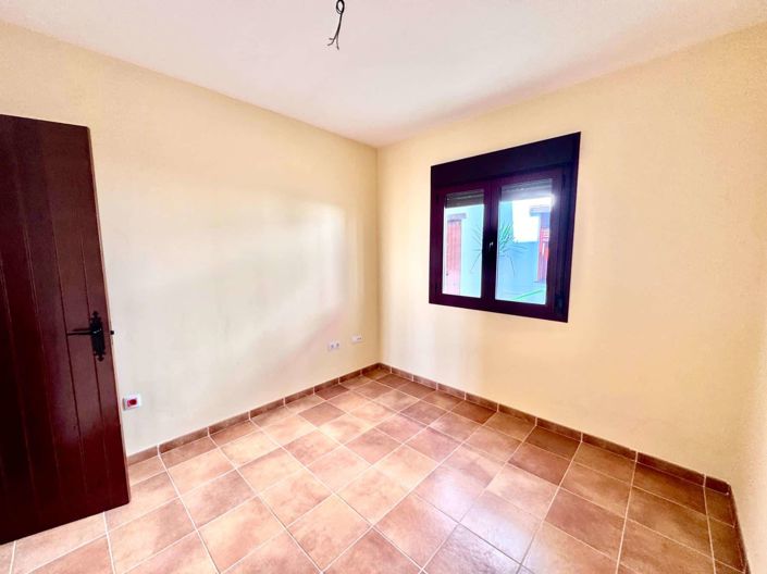 Image No.27-2 Bed Apartment for sale