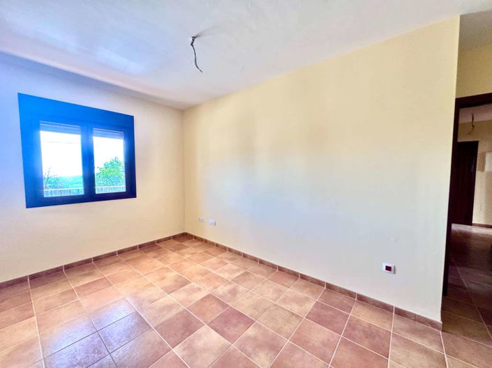 Image No.36-2 Bed Apartment for sale