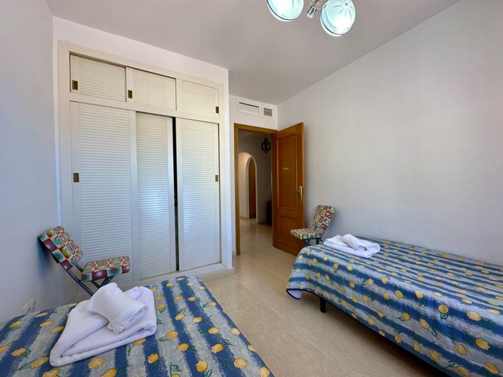 Image No.16-2 Bed Property for sale