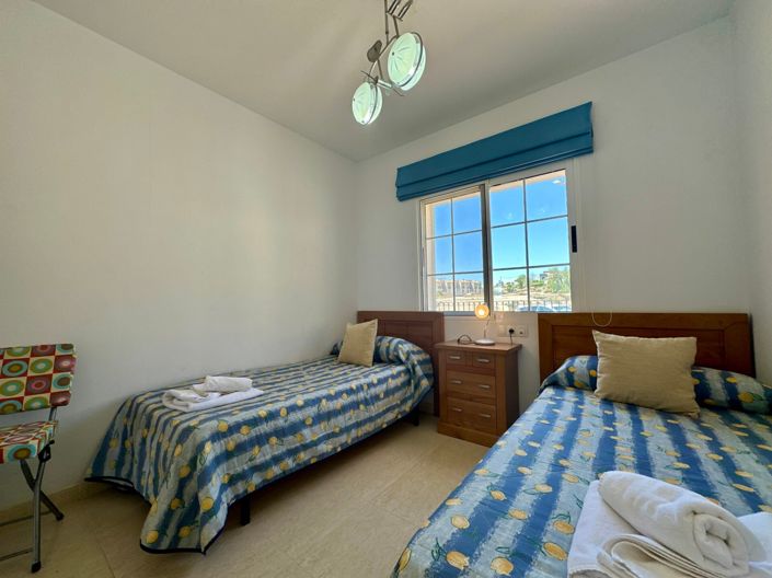 Image No.17-2 Bed Property for sale