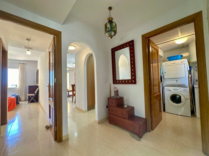 Image No.20-2 Bed Property for sale