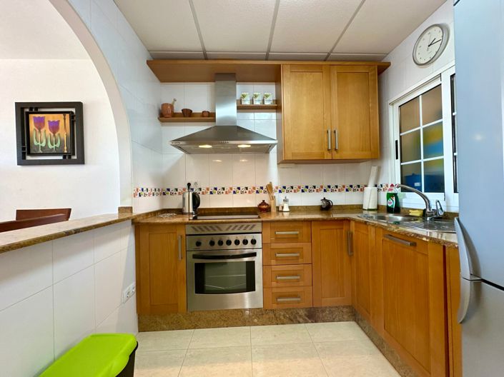 Image No.24-2 Bed Property for sale