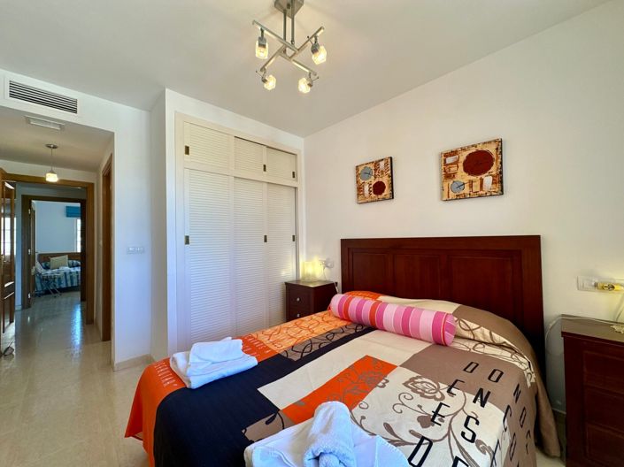 Image No.28-2 Bed Property for sale