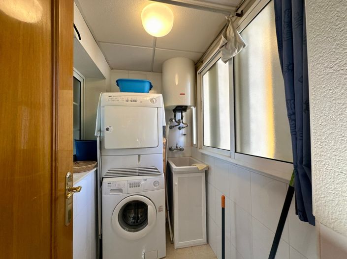 Image No.32-2 Bed Property for sale