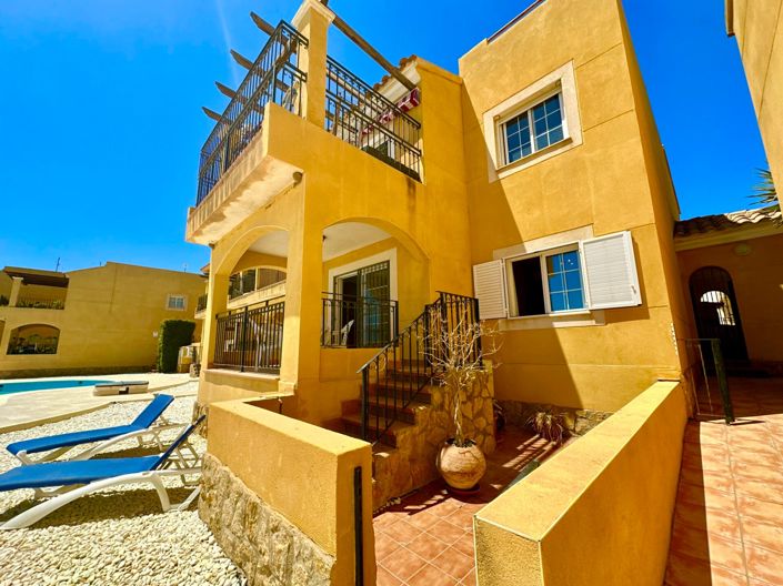 Image No.42-2 Bed Property for sale