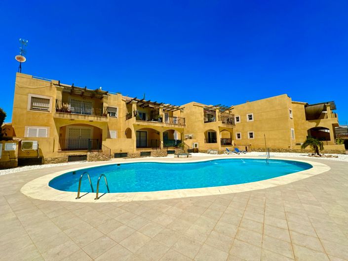 Image No.45-2 Bed Property for sale