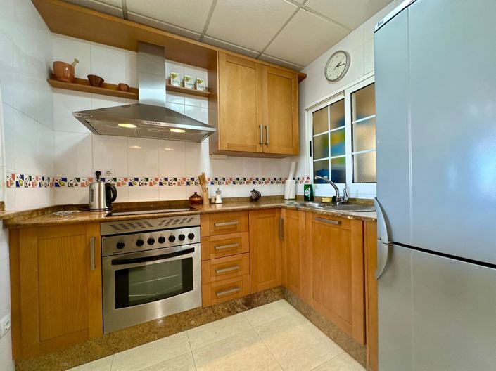 Image No.10-2 Bed Property for sale