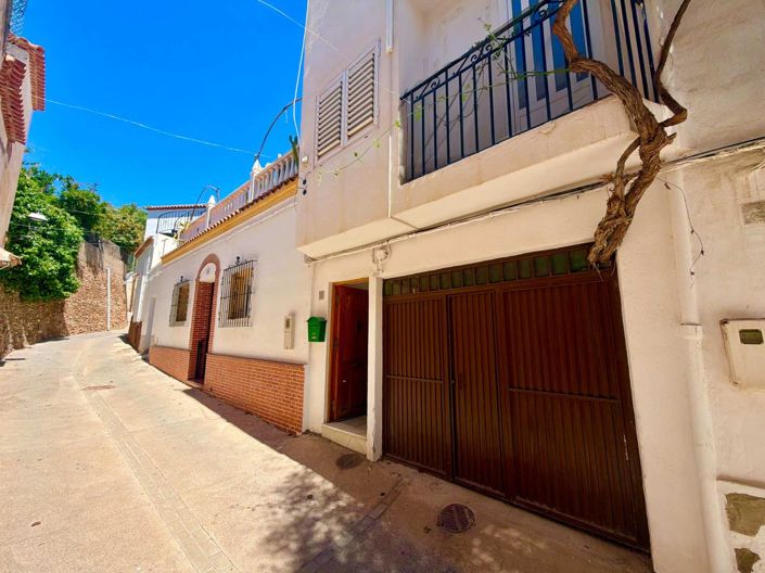 Image No.17-3 Bed Villa for sale