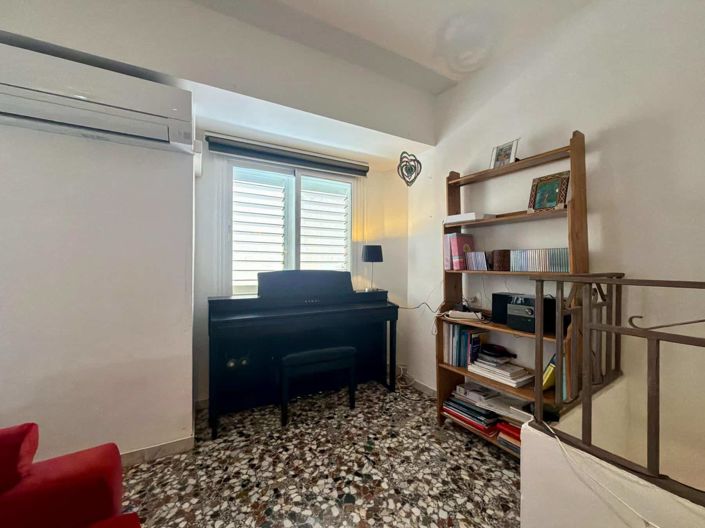Image No.24-3 Bed Villa for sale