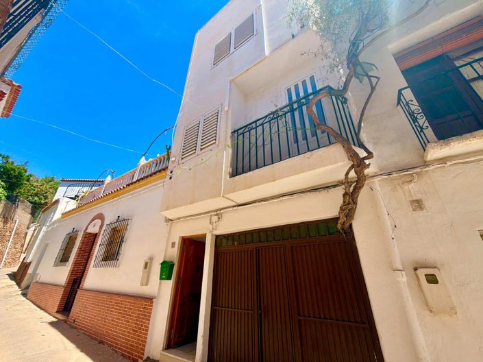 Image No.5-3 Bed Villa for sale