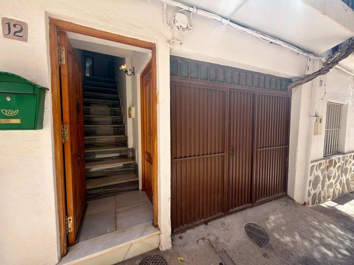 Image No.9-3 Bed Villa for sale