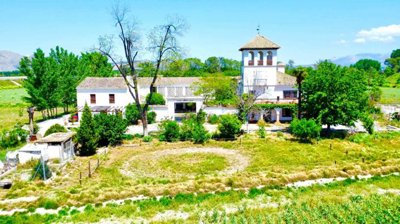 historic-luxury-cortijo-estate-near-granada-4