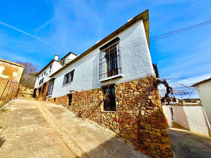 Image No.20-10 Bed Property for sale