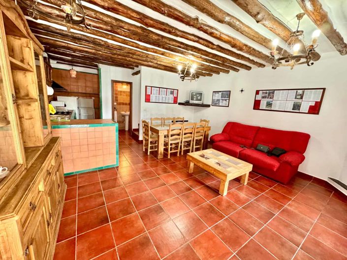 Image No.23-10 Bed Property for sale